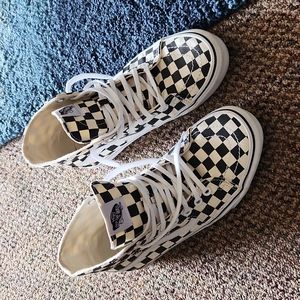 Vans checkered